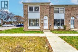 860 Ross AVENUE Unit# 4 Sarnia, ON N7T 7P5