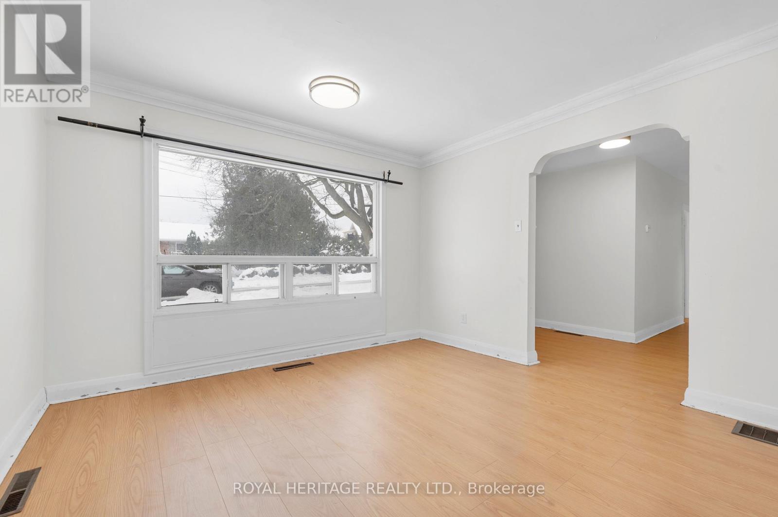 5 Meade Street, Brighton, ON - Indoor Photo Showing Other Room