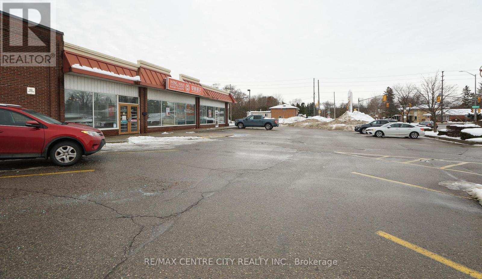 16 - 1080 Adelaide Street N, London East (East C), ON