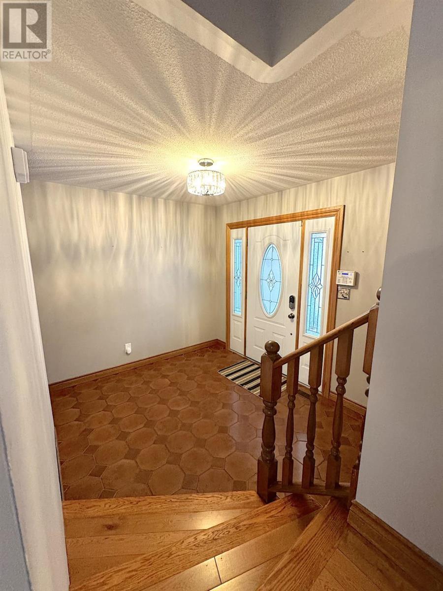 187 Parkland Cres, Sault Ste. Marie, ON - Indoor Photo Showing Other Room