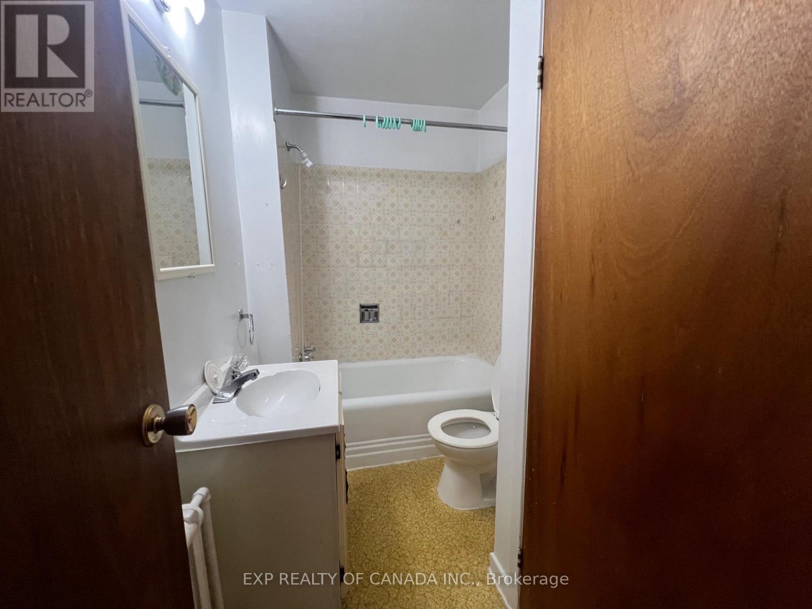 4 - 82 Dwyer Avenue, Timmins (Sch - Main Area), ON - Indoor Photo Showing Bathroom
