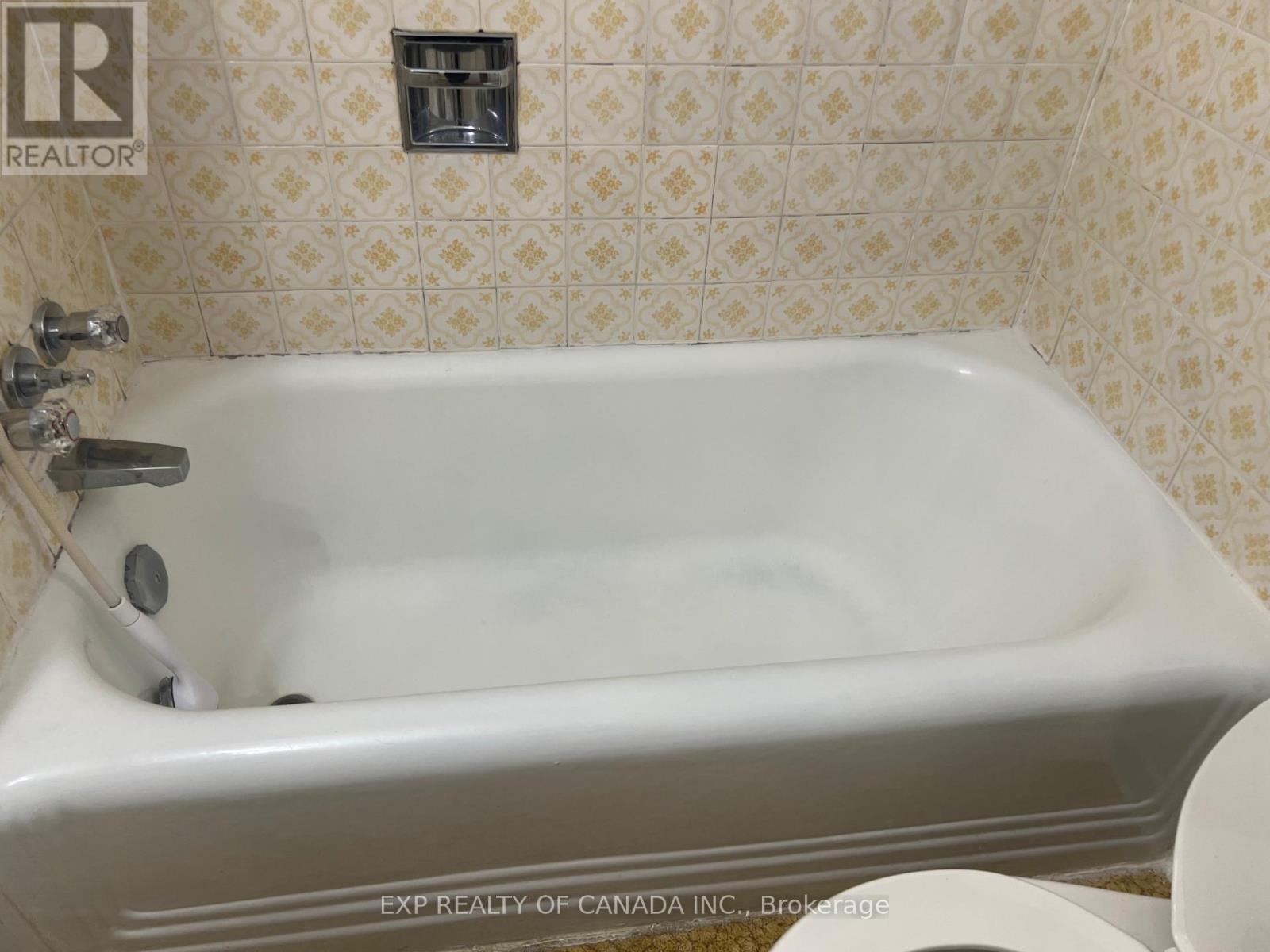 4 - 82 Dwyer Avenue, Timmins (Sch - Main Area), ON - Indoor Photo Showing Bathroom