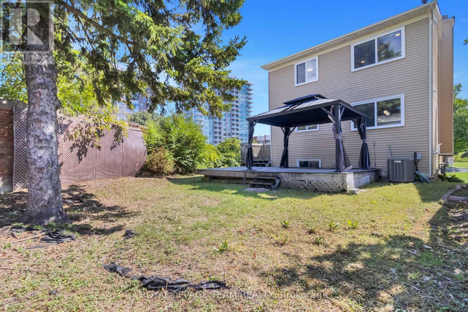 2 Brookhaven Court, Ottawa, ON - Outdoor With Deck Patio Veranda