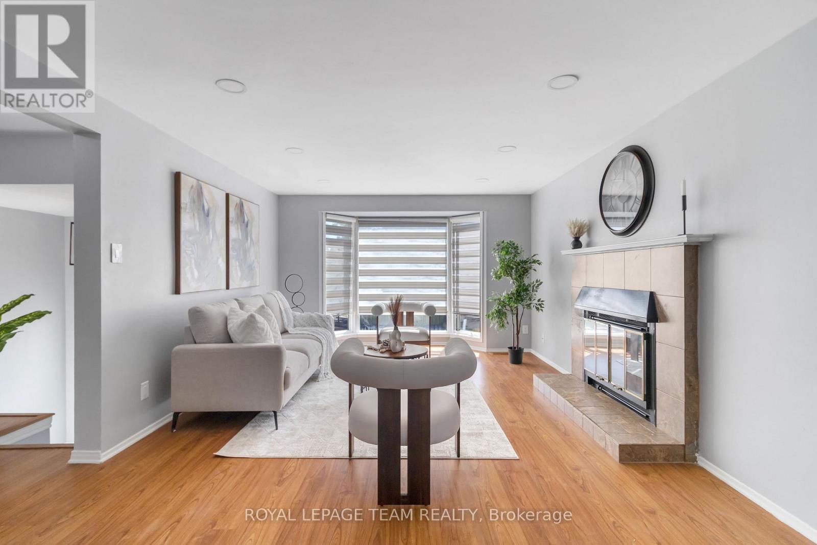 Photos may be staged to show design potential - 2 Brookhaven Court, Ottawa, ON - Indoor