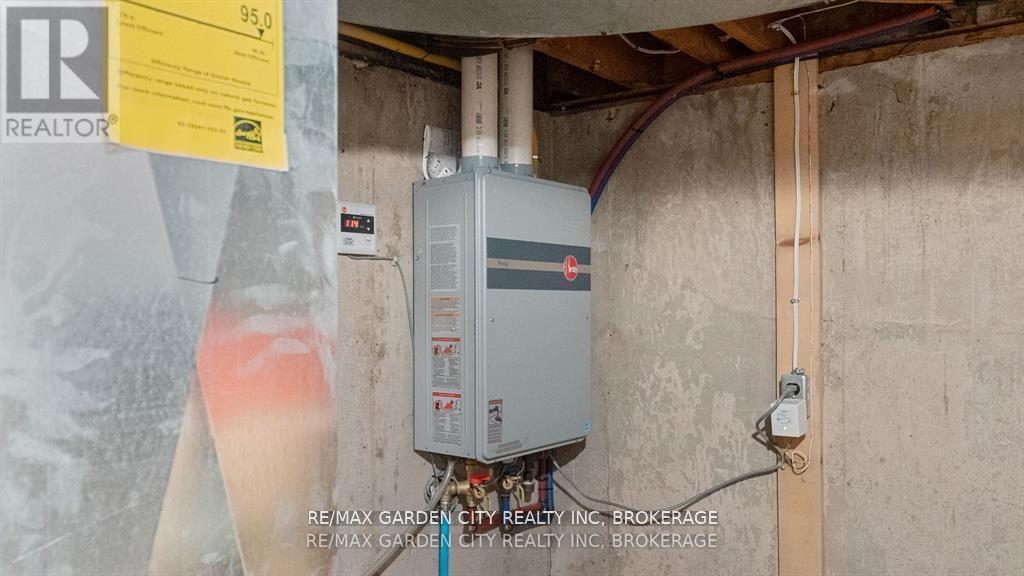 1 Caroline Street, St. Catharines (Glendale/Glenridge), ON - Indoor Photo Showing Basement