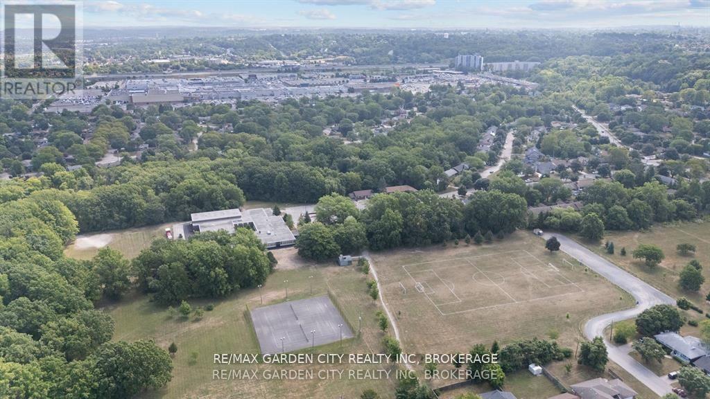 1 Caroline Street, St. Catharines (Glendale/Glenridge), ON - Outdoor With View