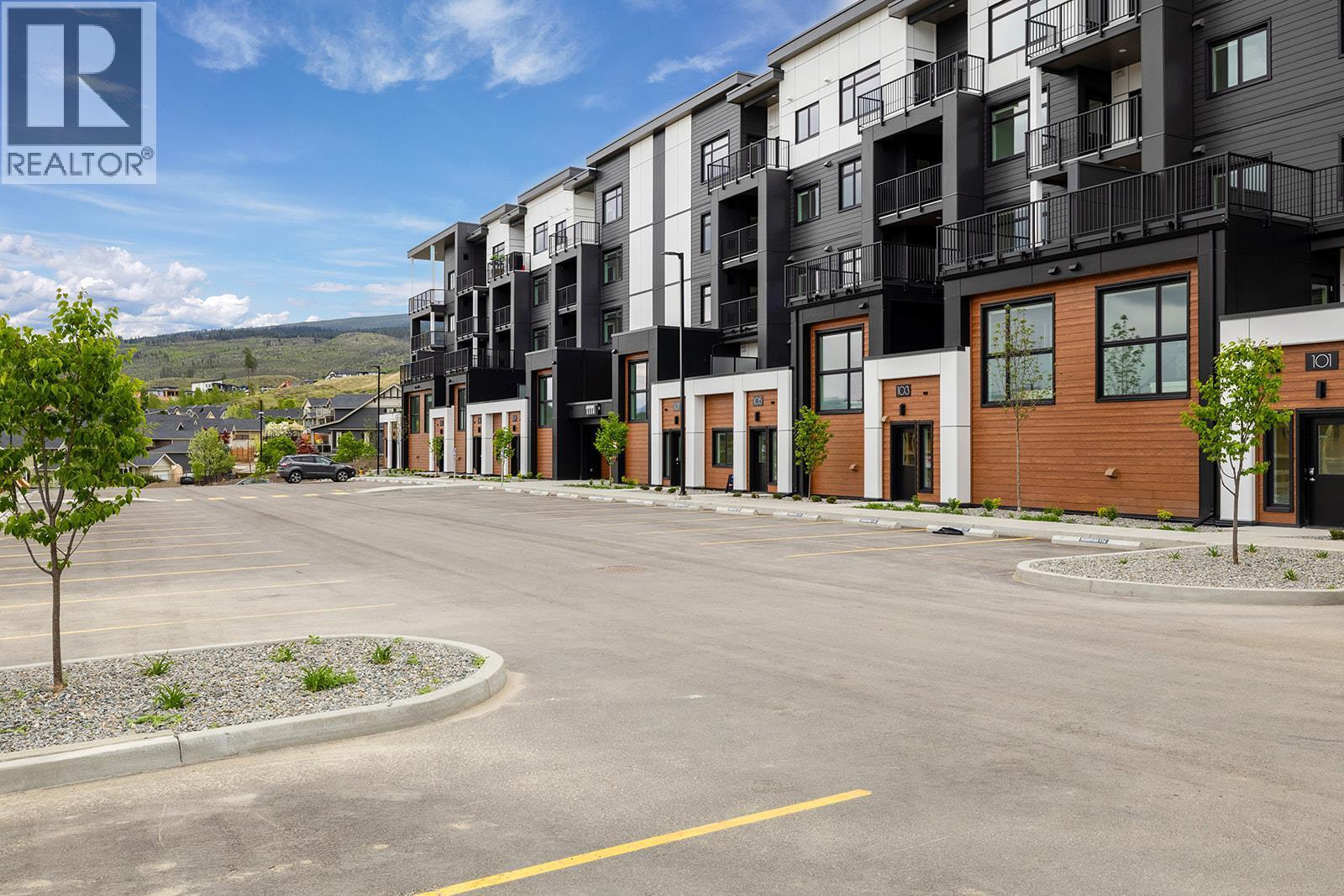 Exterior - 1111 Frost Road Unit# 310, Kelowna, BC - Outdoor With Facade