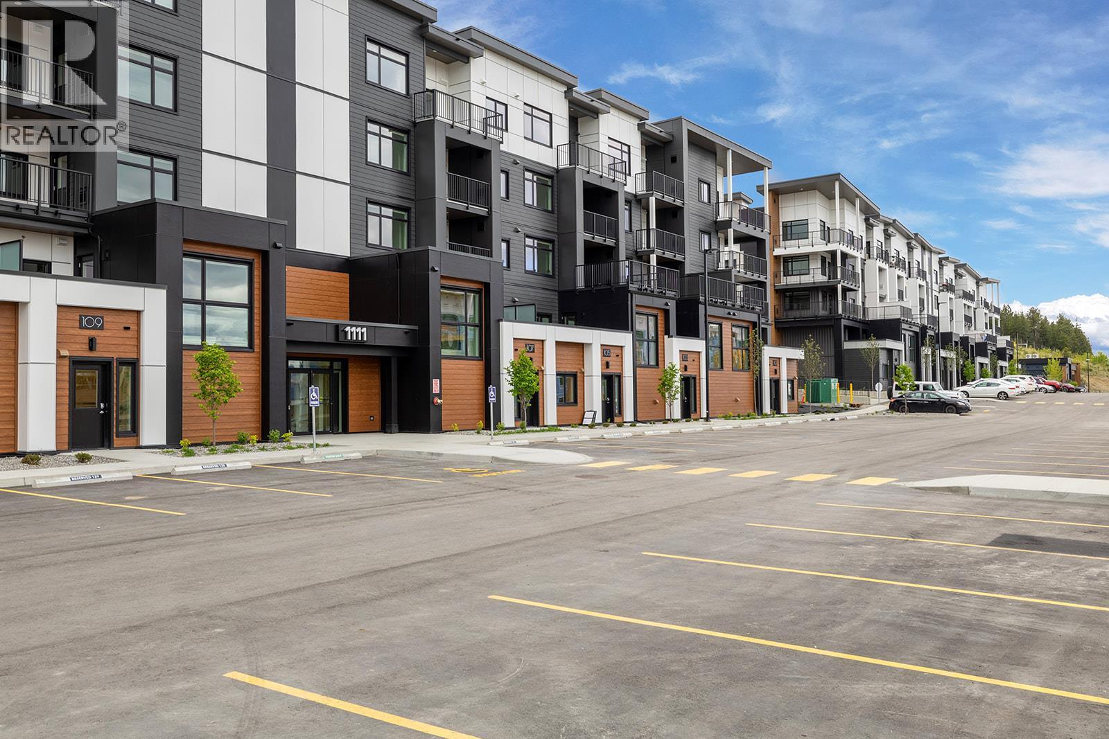 Exterior - 1111 Frost Road Unit# 310, Kelowna, BC - Outdoor With Facade