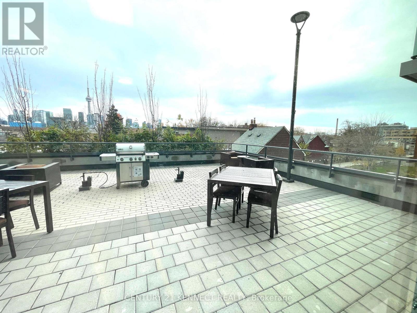 402R - 231 College Street, Toronto, ON - Outdoor With Deck Patio Veranda