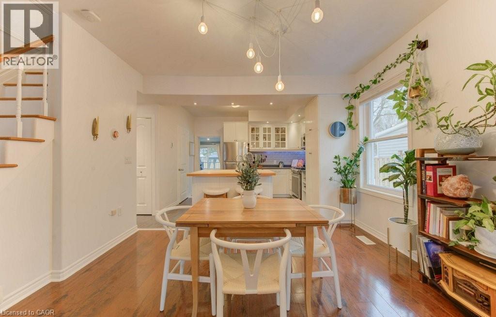 85 Chalmers Street N, Cambridge, ON - Indoor Photo Showing Dining Room