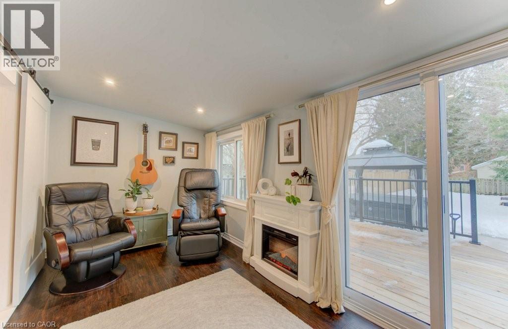 85 Chalmers Street N, Cambridge, ON - Indoor With Fireplace