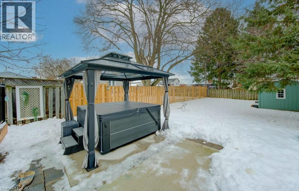 85 Chalmers Street N, Cambridge, ON - Outdoor