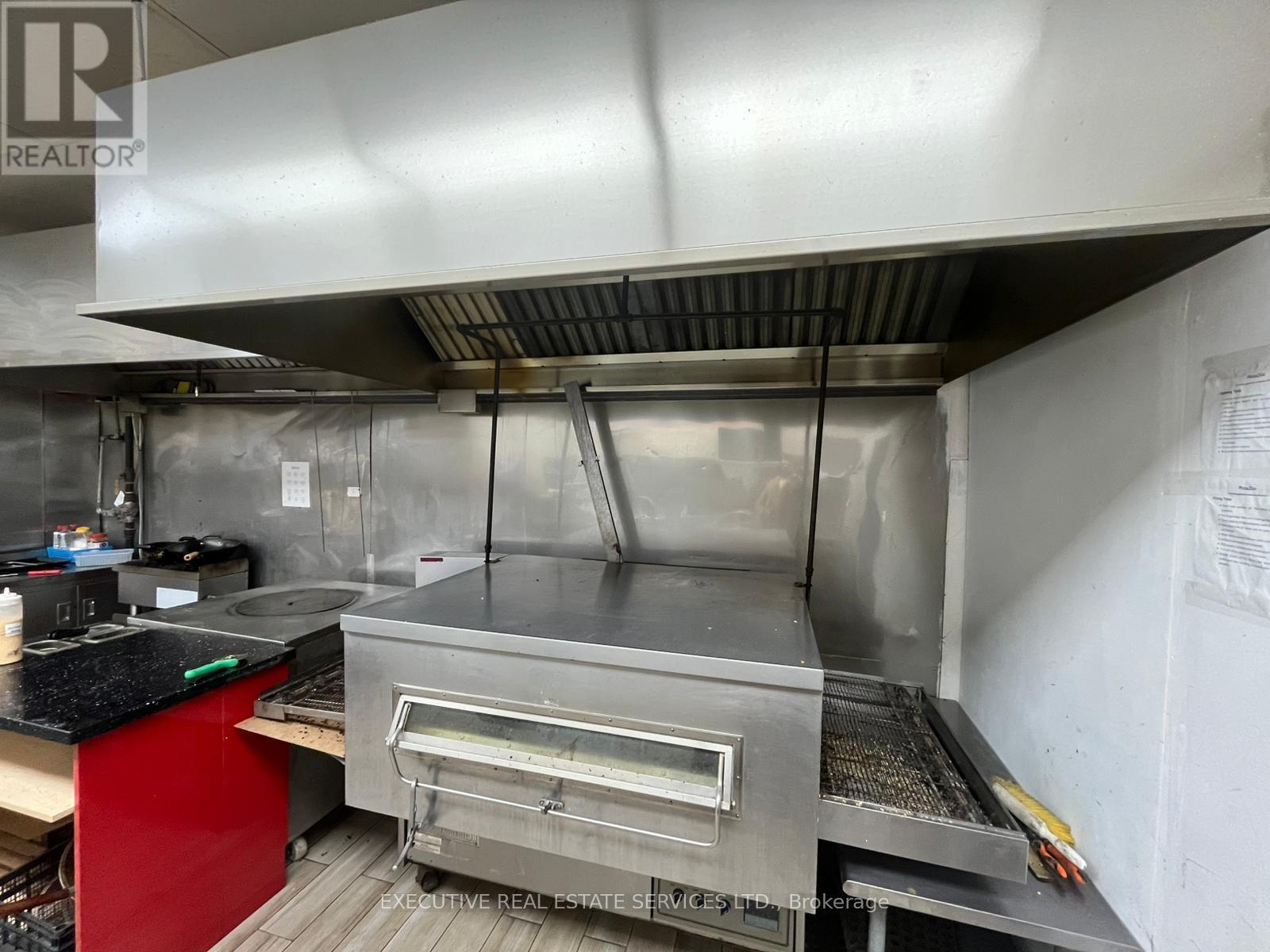 2 - 5637 Finch Avenue E, Toronto, ON