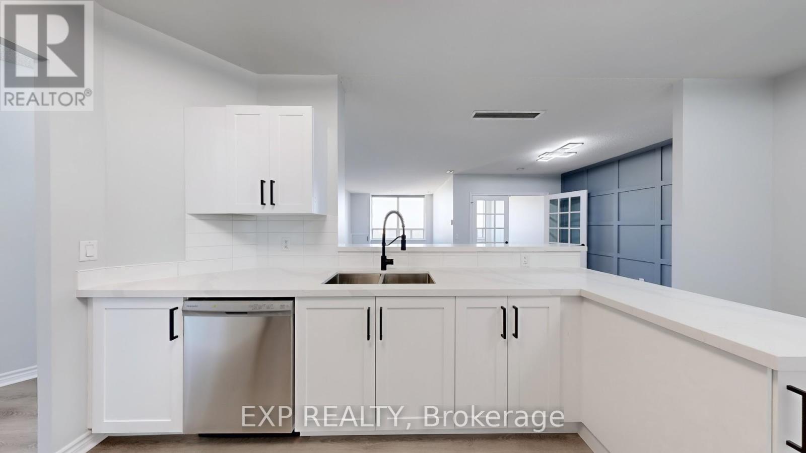 Ph09 - 115 Omni Drive, Toronto, ON - Indoor Photo Showing Kitchen