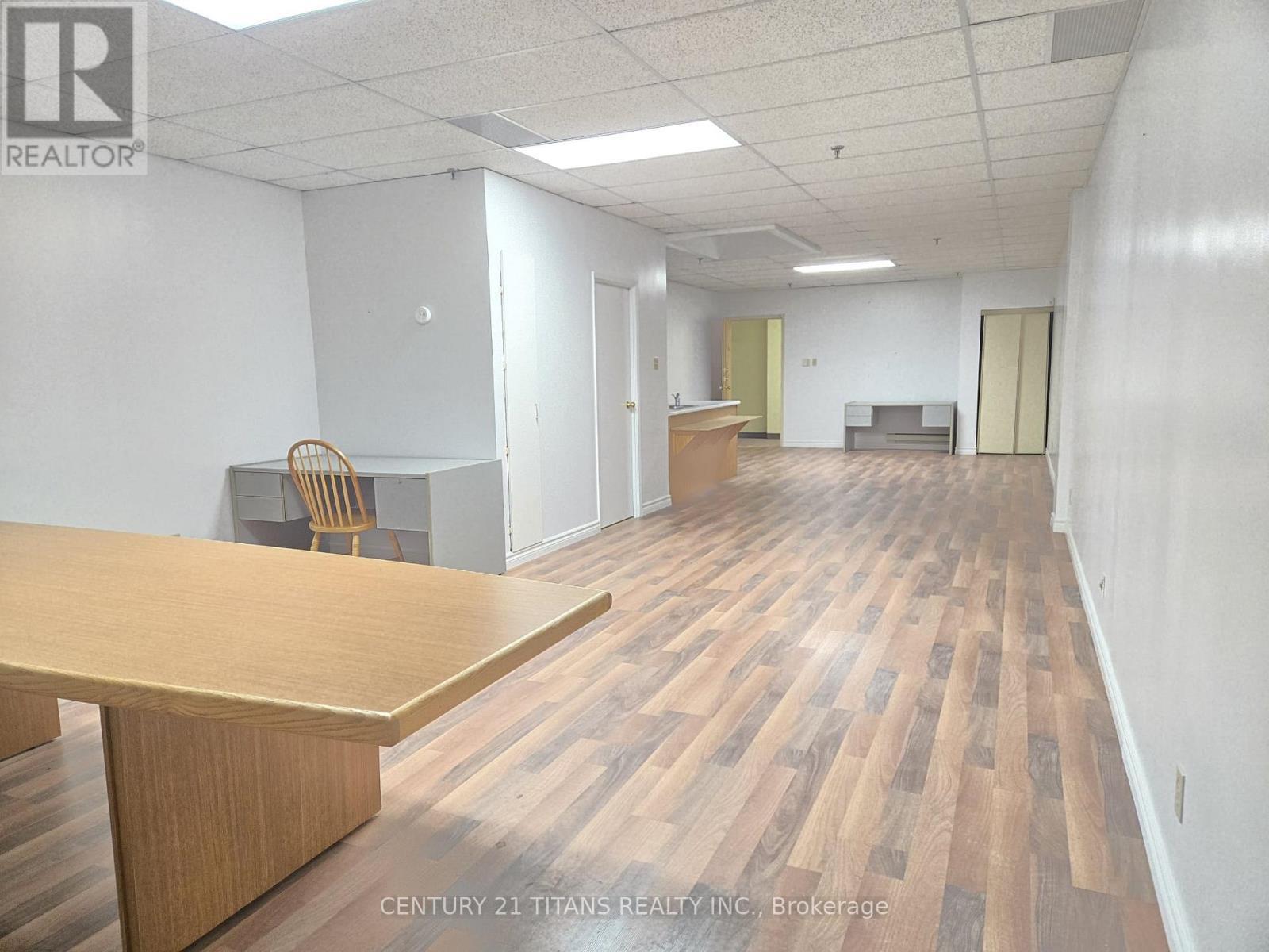 202 - 80 Nashdene Road, Toronto, ON