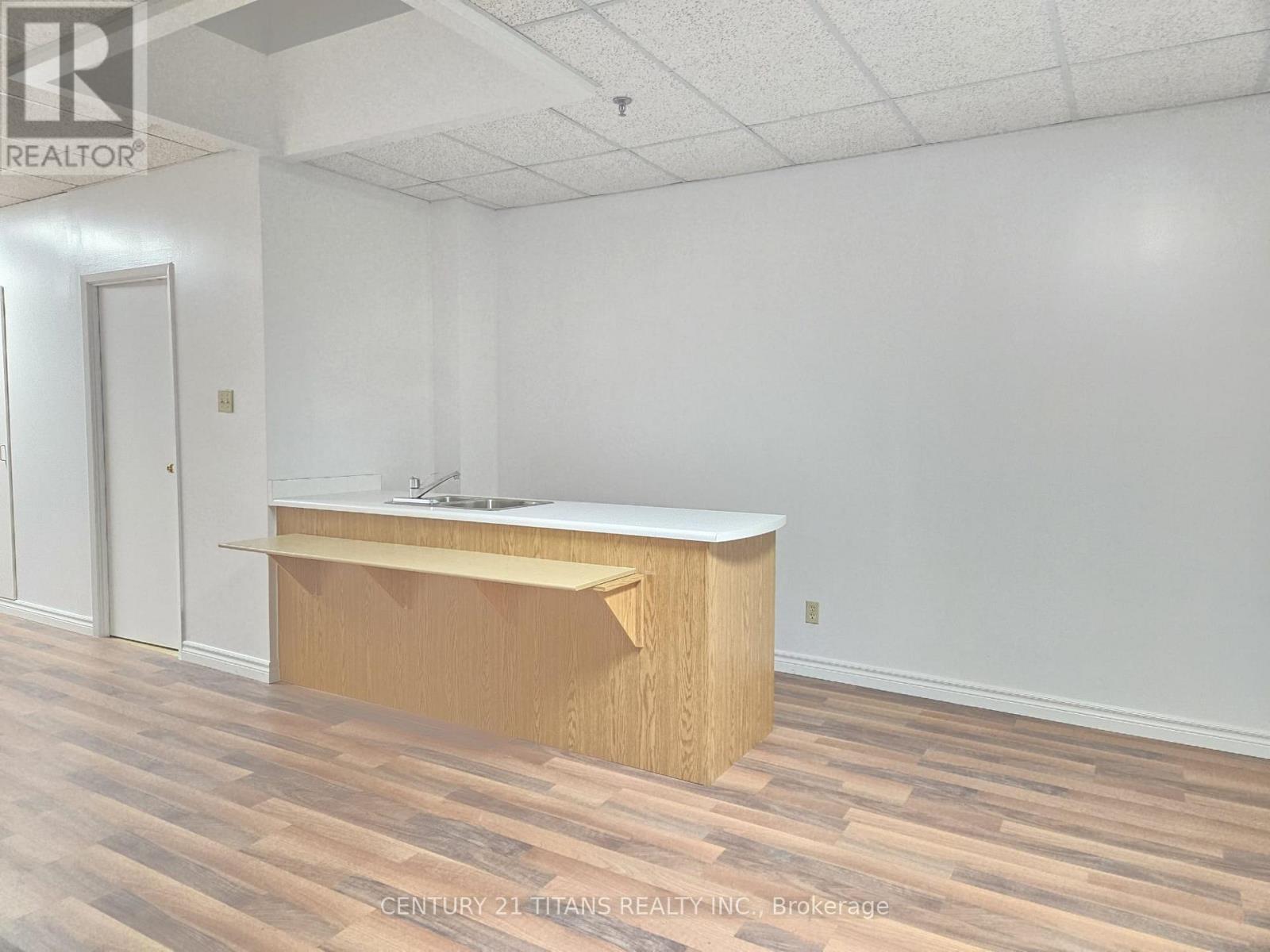 202 - 80 Nashdene Road, Toronto, ON