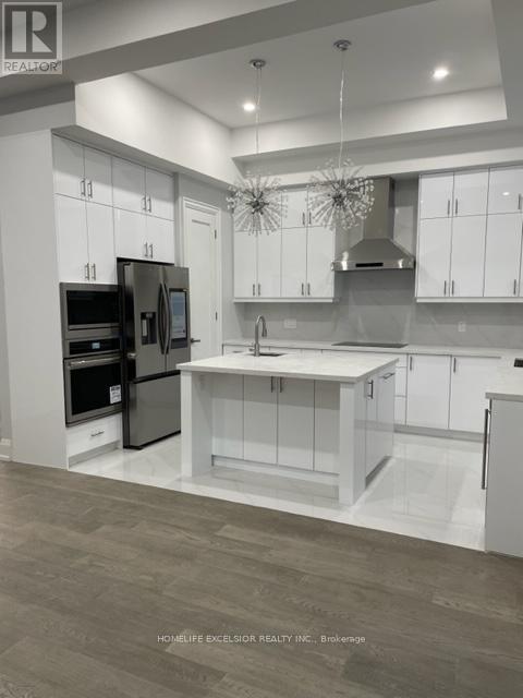 Main-Upper - 57 Phillip Avenue, Toronto, ON - Indoor Photo Showing Kitchen With Upgraded Kitchen