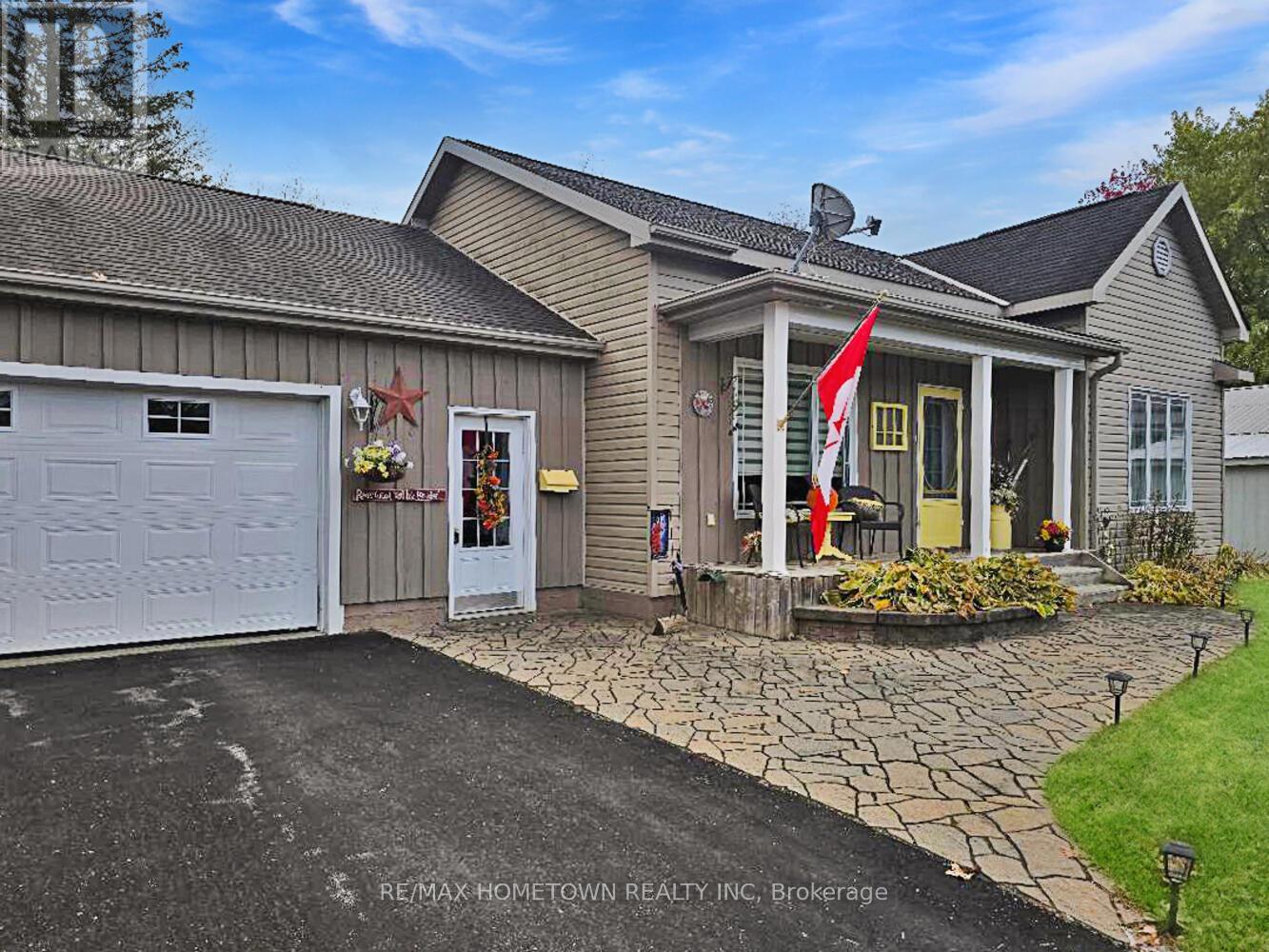 8121 Main Street, Augusta, ON - Outdoor With Facade