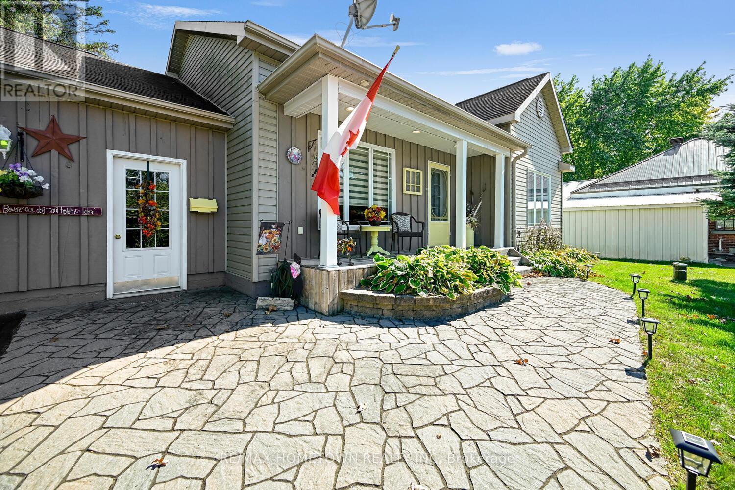 8121 Main Street, Augusta, ON - Outdoor With Deck Patio Veranda