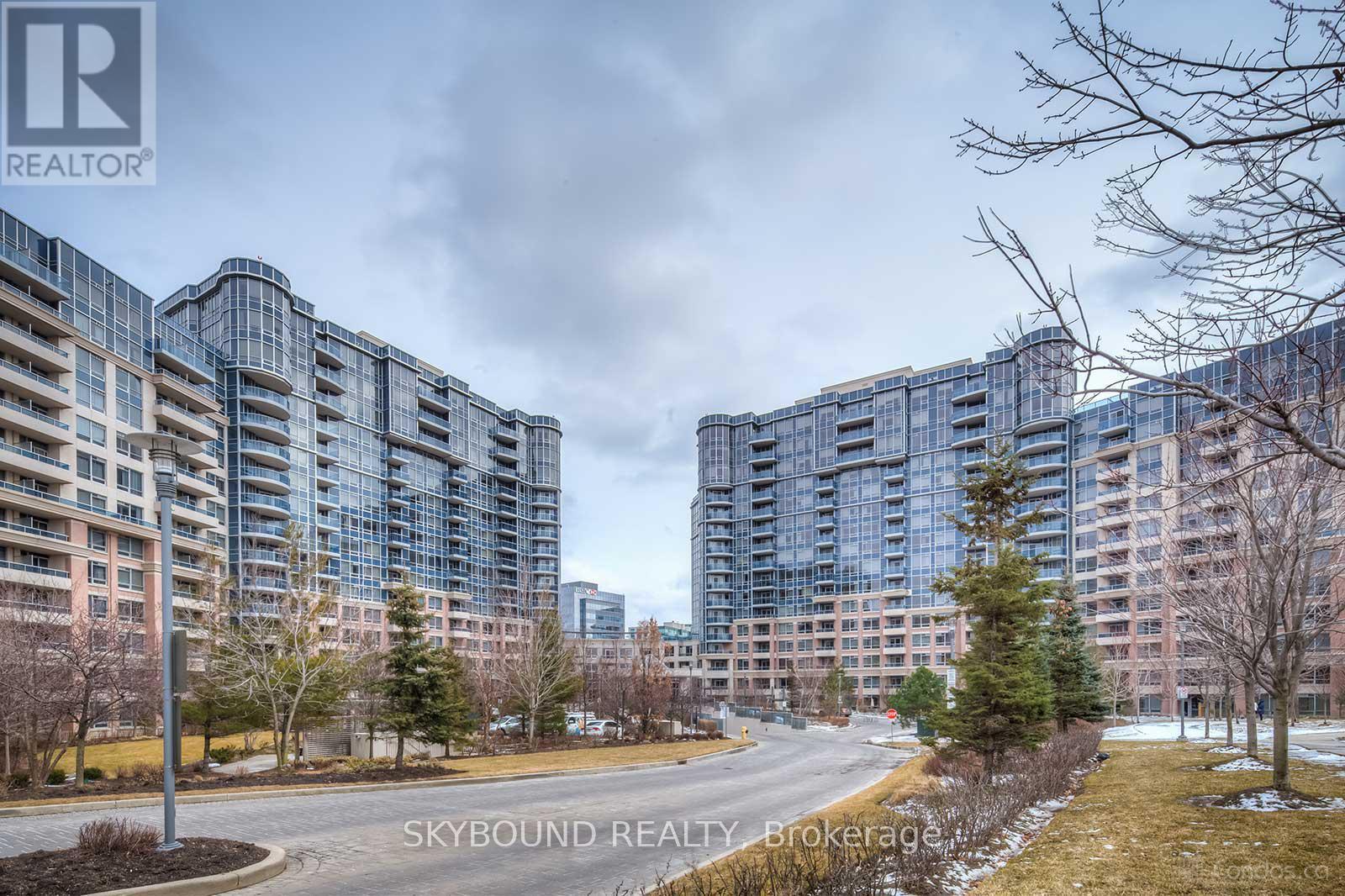 131 - 33 Cox Boulevard, Markham, ON - Outdoor With Facade