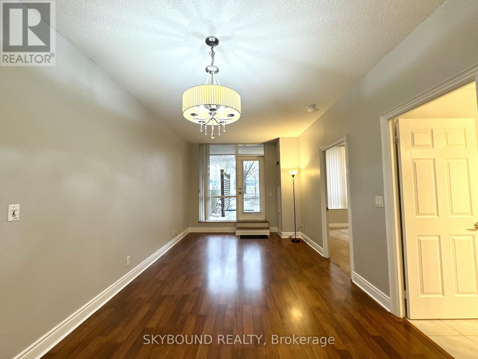 131 - 33 Cox Boulevard, Markham, ON - Indoor Photo Showing Other Room