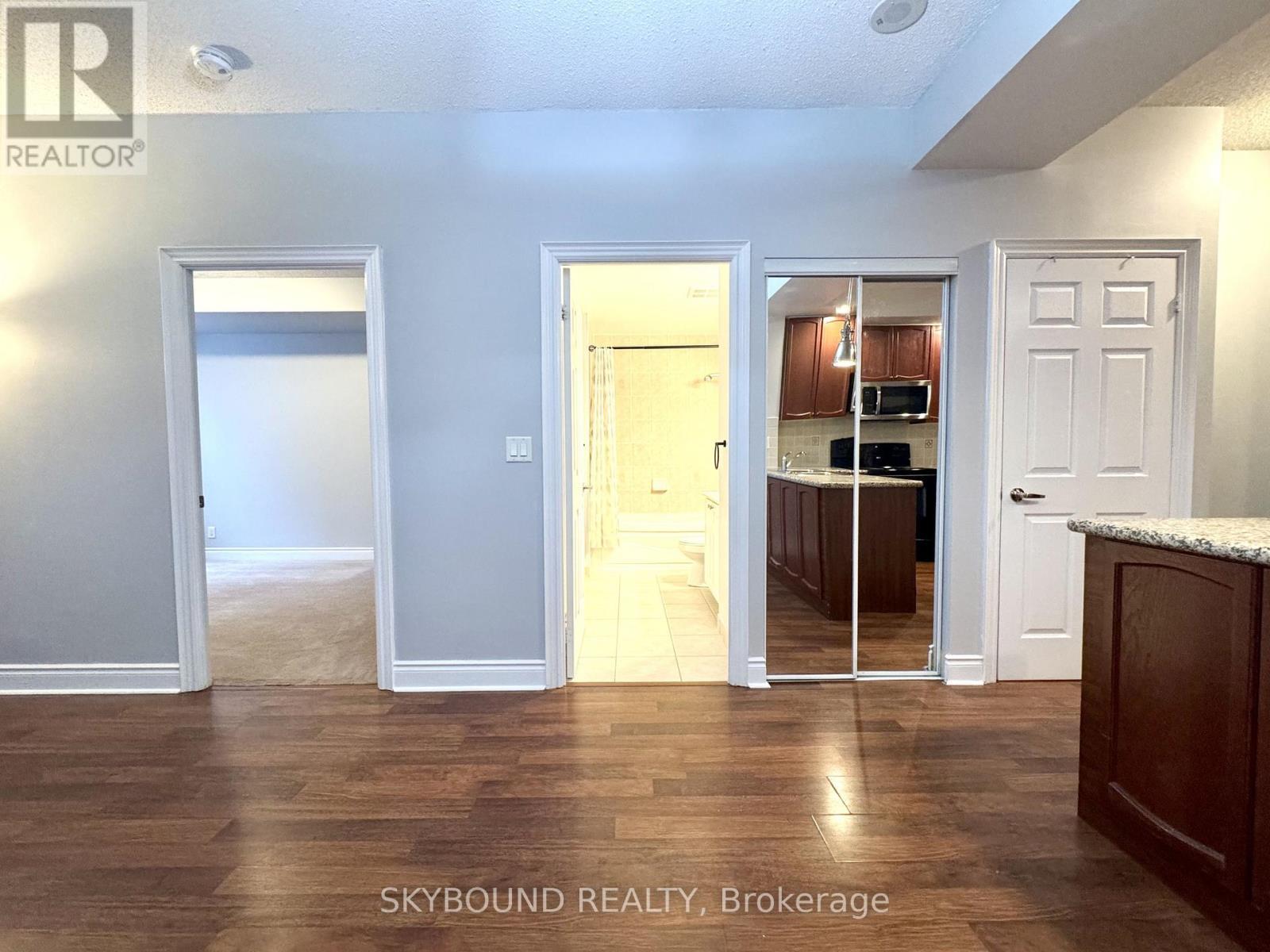 131 - 33 Cox Boulevard, Markham, ON - Indoor Photo Showing Other Room