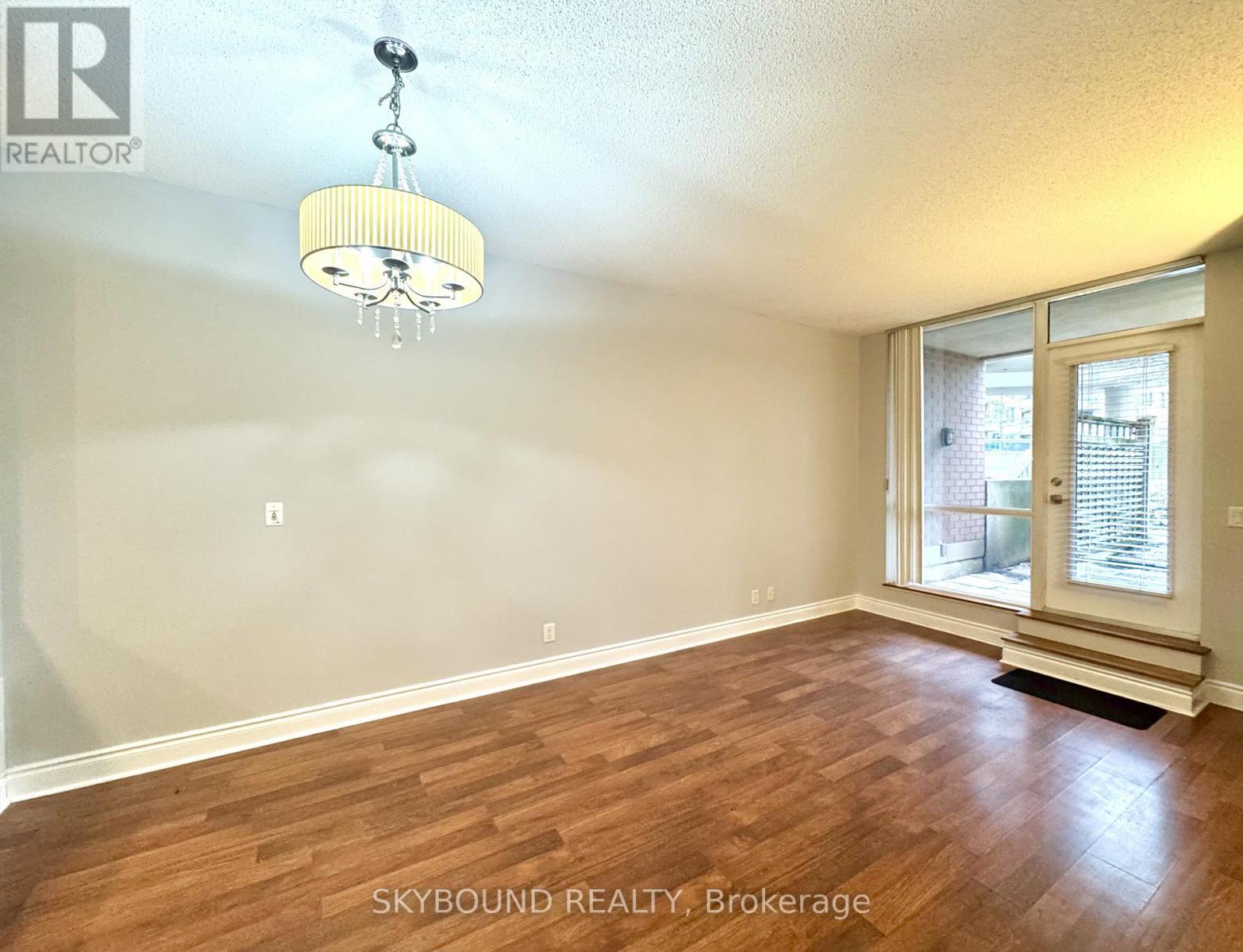 131 - 33 Cox Boulevard, Markham, ON - Indoor Photo Showing Other Room