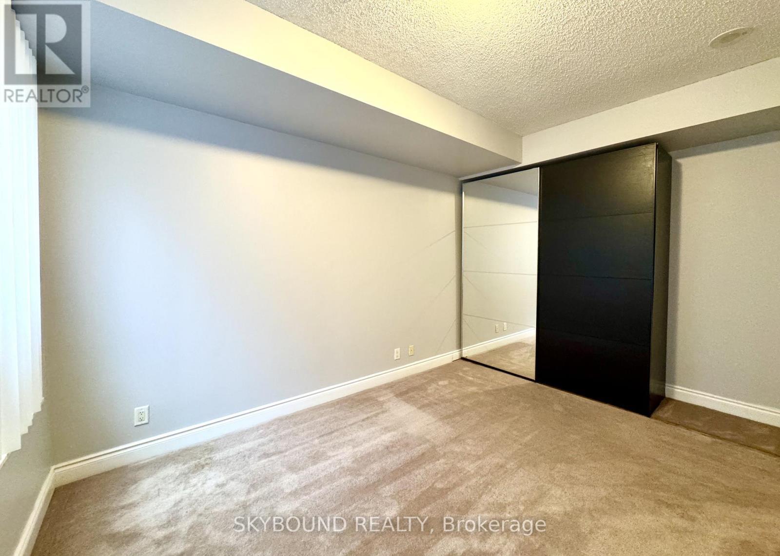 131 - 33 Cox Boulevard, Markham, ON - Indoor Photo Showing Other Room