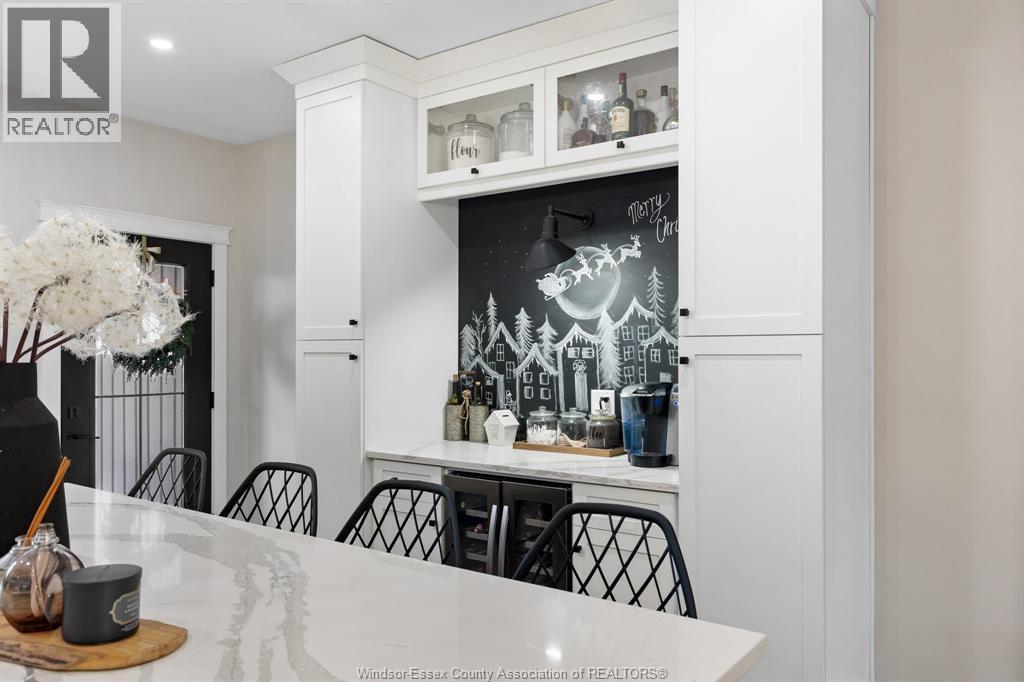 22 Lundy Street, Amherstburg, ON - Indoor Photo Showing Dining Room
