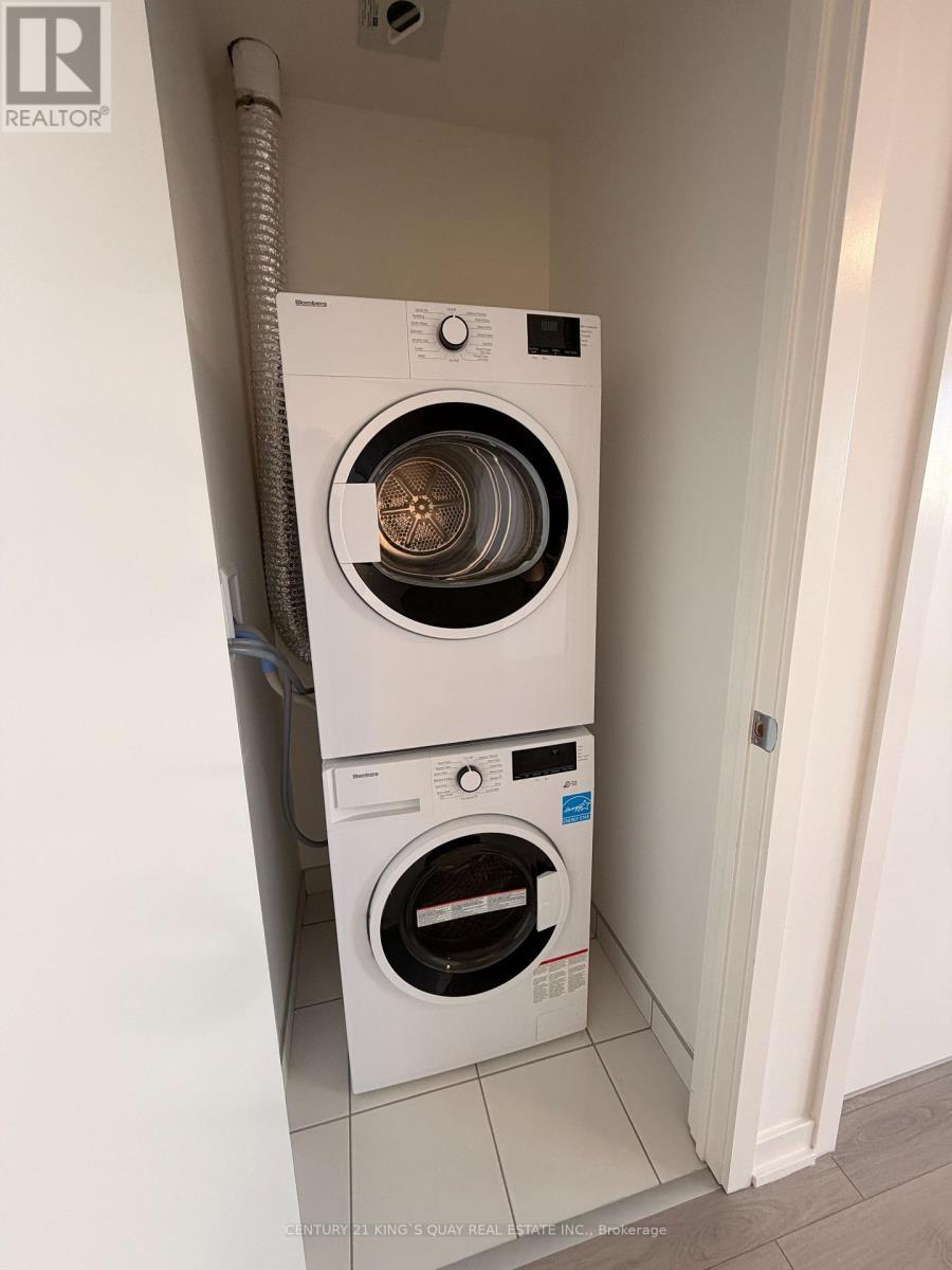 1205 - 3071 Trafalgar Road, Oakville, ON - Indoor Photo Showing Laundry Room