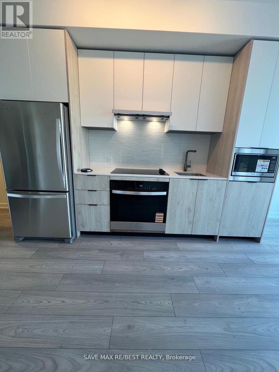 511 - 1007 The Queensway, Toronto, ON - Indoor Photo Showing Kitchen