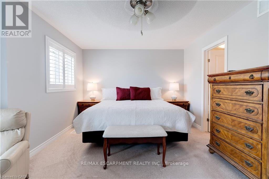 2 Celestial Crescent, Hamilton, ON - Indoor Photo Showing Bedroom
