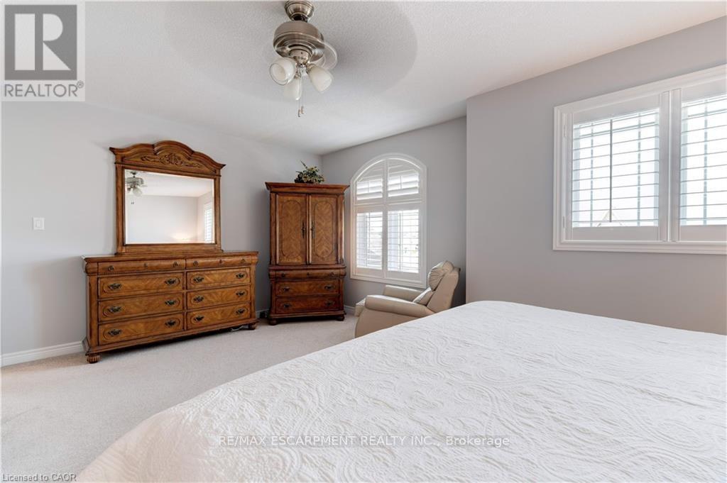2 Celestial Crescent, Hamilton, ON - Indoor Photo Showing Bedroom