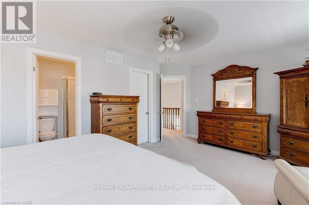 2 Celestial Crescent, Hamilton, ON - Indoor Photo Showing Bedroom