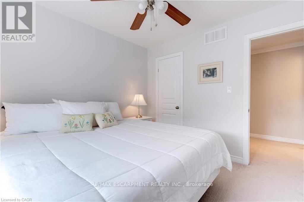 2 Celestial Crescent, Hamilton, ON - Indoor Photo Showing Bedroom