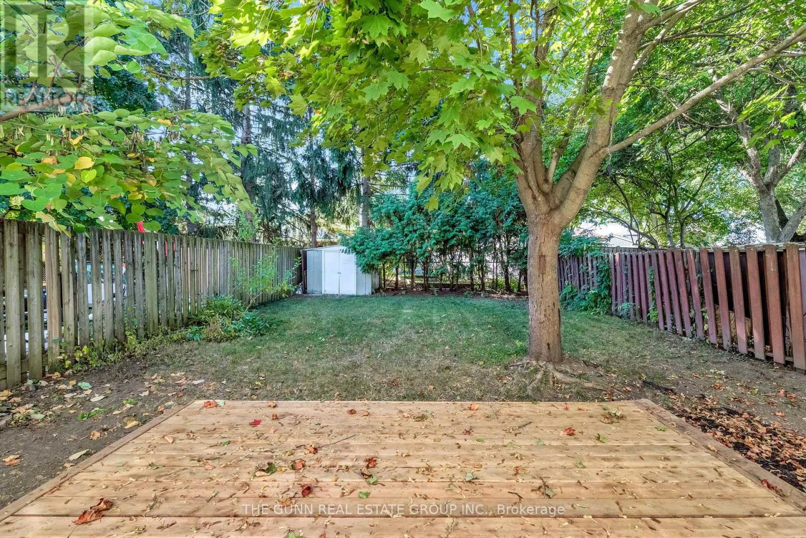 6 Olympic Crescent, London North (North I), ON - Outdoor