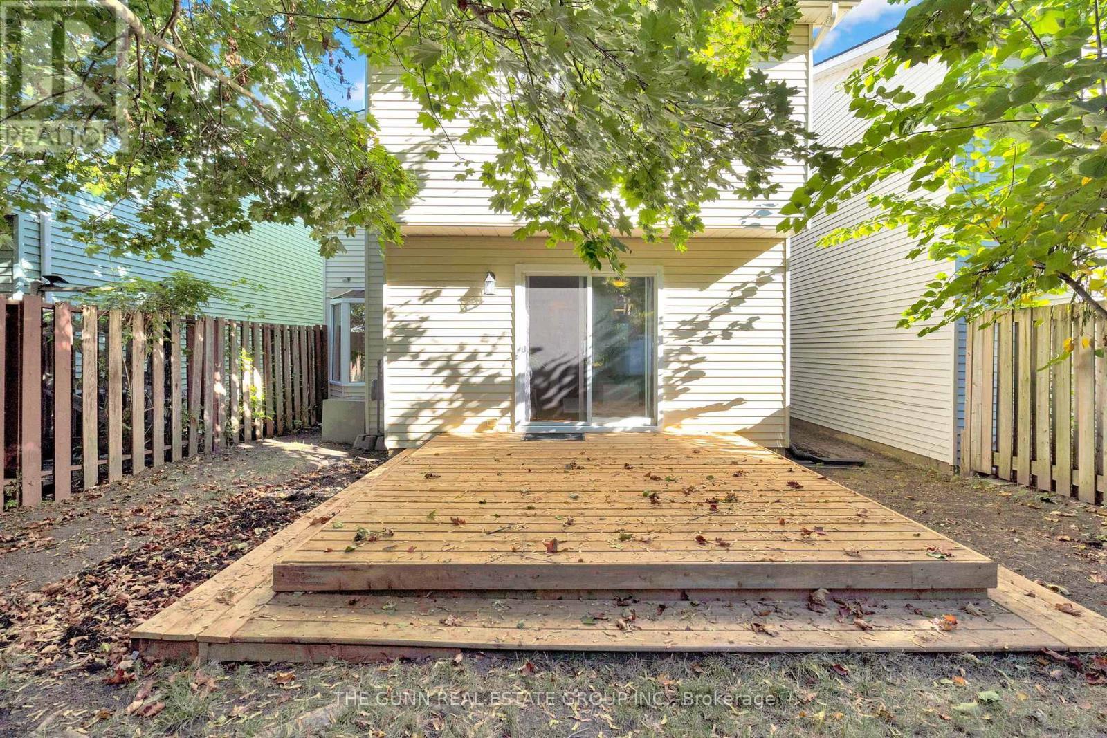 6 Olympic Crescent, London North (North I), ON - Outdoor With Exterior