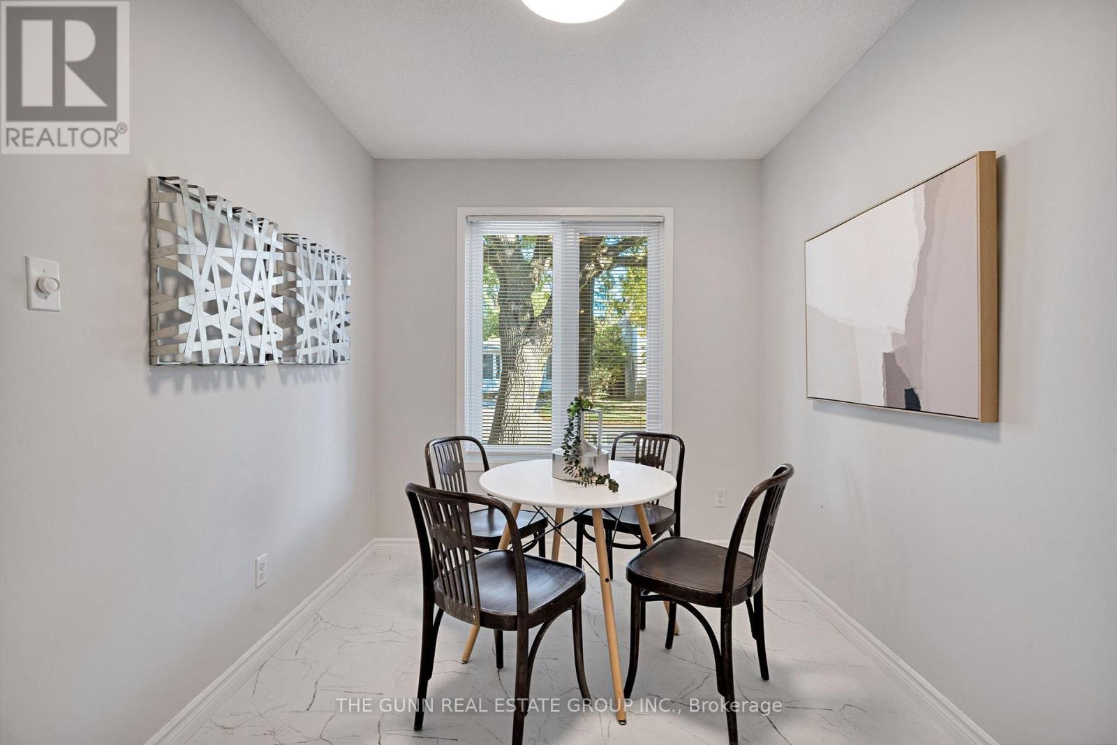 6 Olympic Crescent, London North (North I), ON - Indoor Photo Showing Dining Room
