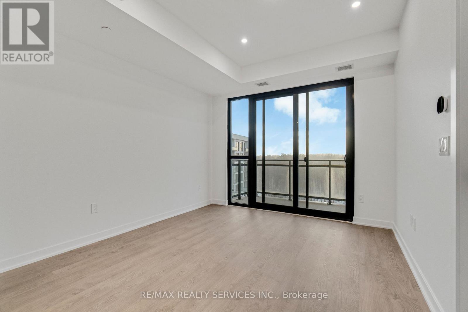 709 - 720 Whitlock Avenue, Milton, ON - Indoor Photo Showing Other Room