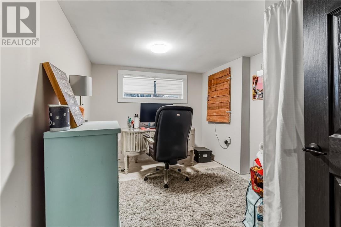 3930 Macmillan Drive, Val Caron, ON - Indoor