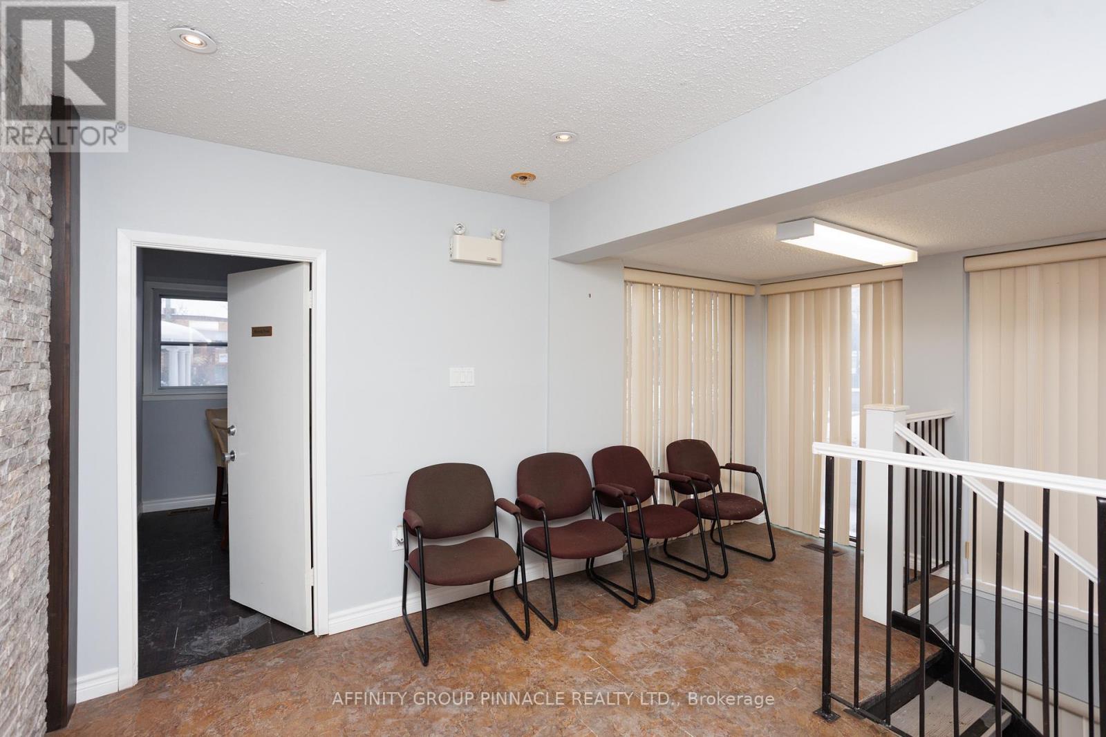 47 Lindsay Street S, Kawartha Lakes (Lindsay), ON