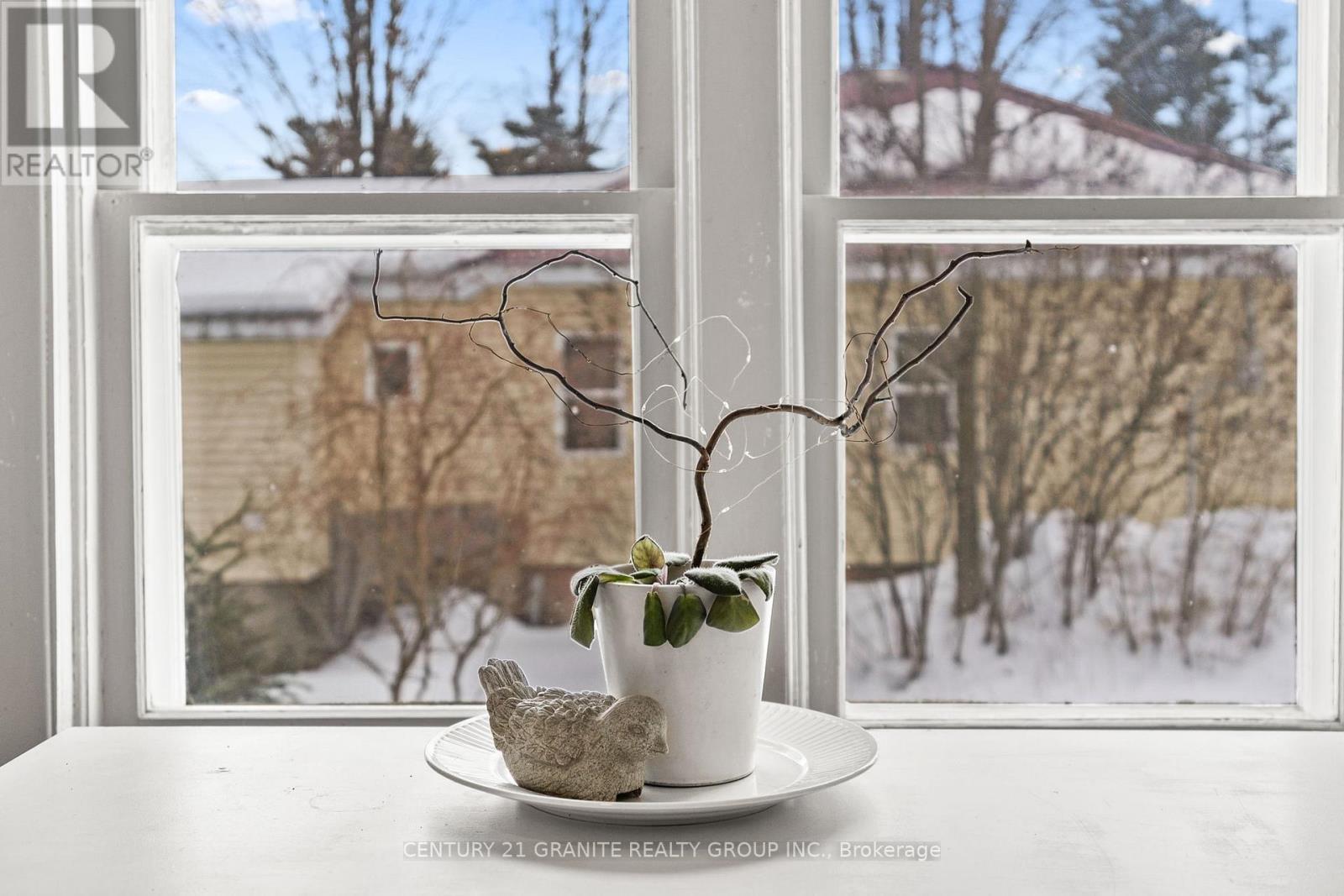 42 Chemaushgon Road, Bancroft (Bancroft Ward), ON -