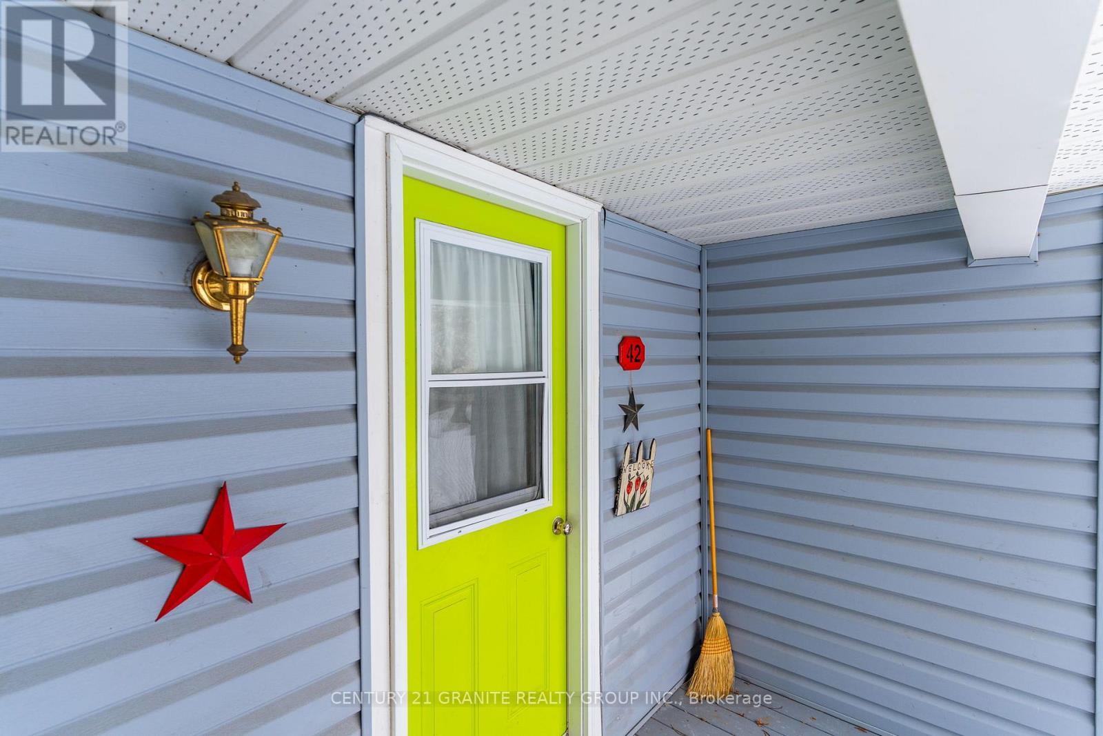 42 Chemaushgon Road, Bancroft (Bancroft Ward), ON - Outdoor With Exterior