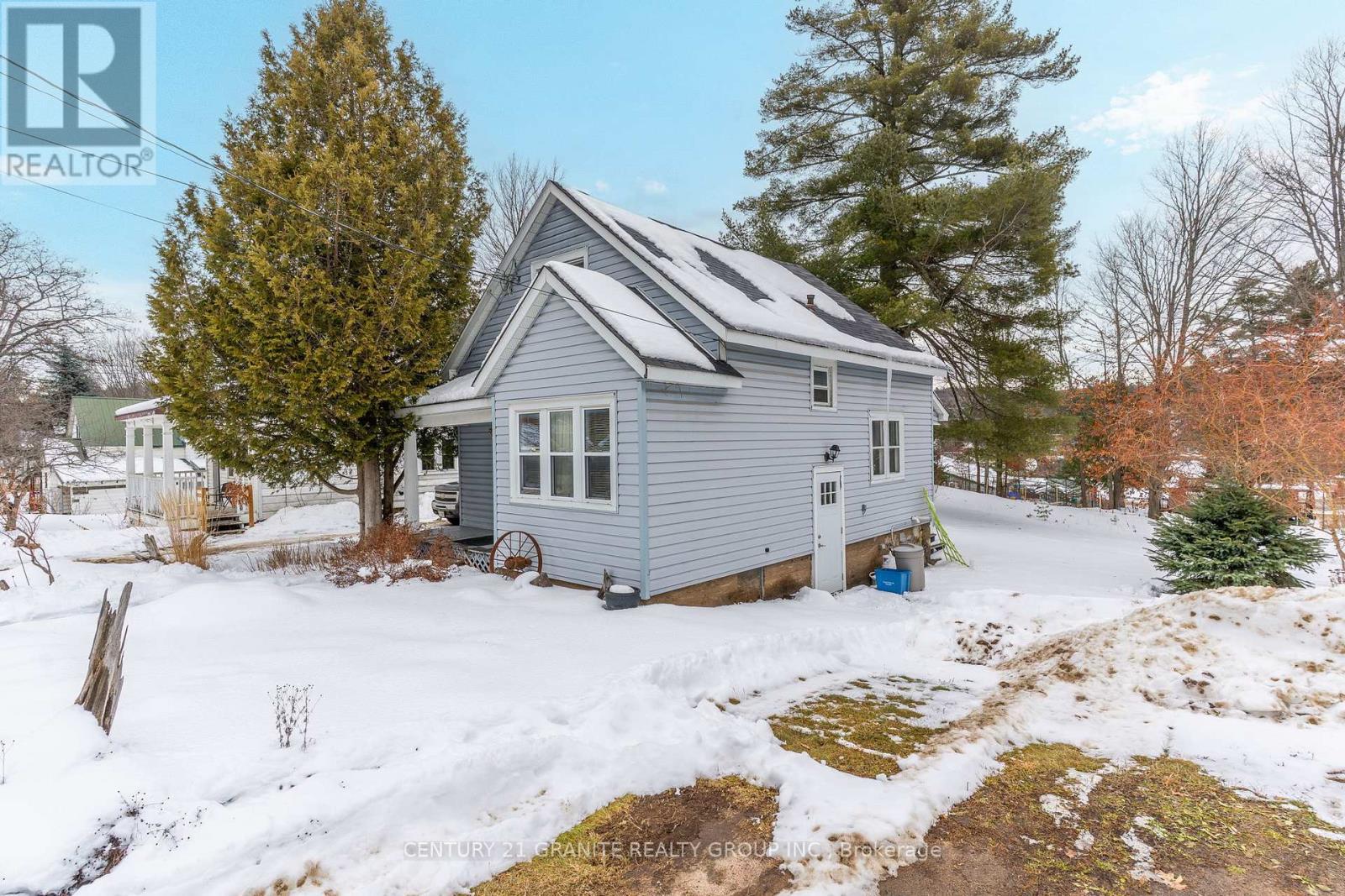 42 Chemaushgon Road, Bancroft (Bancroft Ward), ON - Outdoor