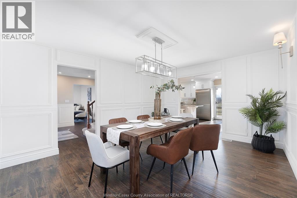 2898 Lakeshore Rd 305, Comber, ON - Indoor Photo Showing Dining Room