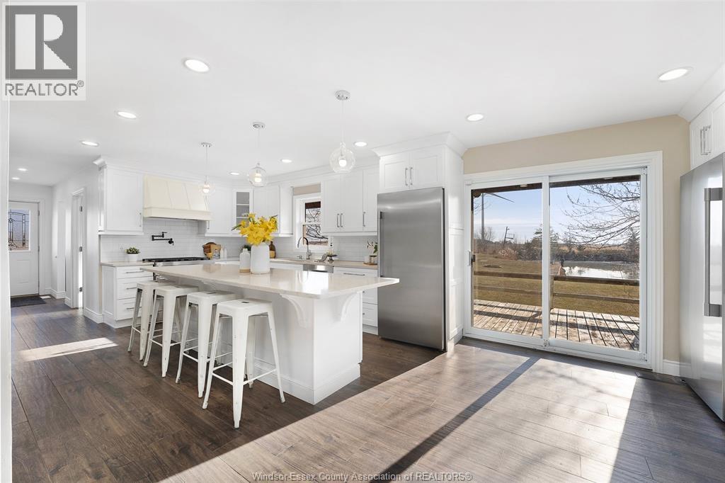 2898 Lakeshore Rd 305, Comber, ON - Indoor Photo Showing Other Room