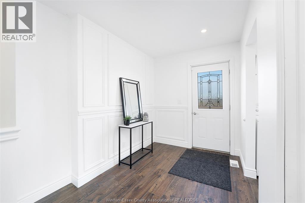 2898 Lakeshore Rd 305, Comber, ON - Indoor Photo Showing Other Room