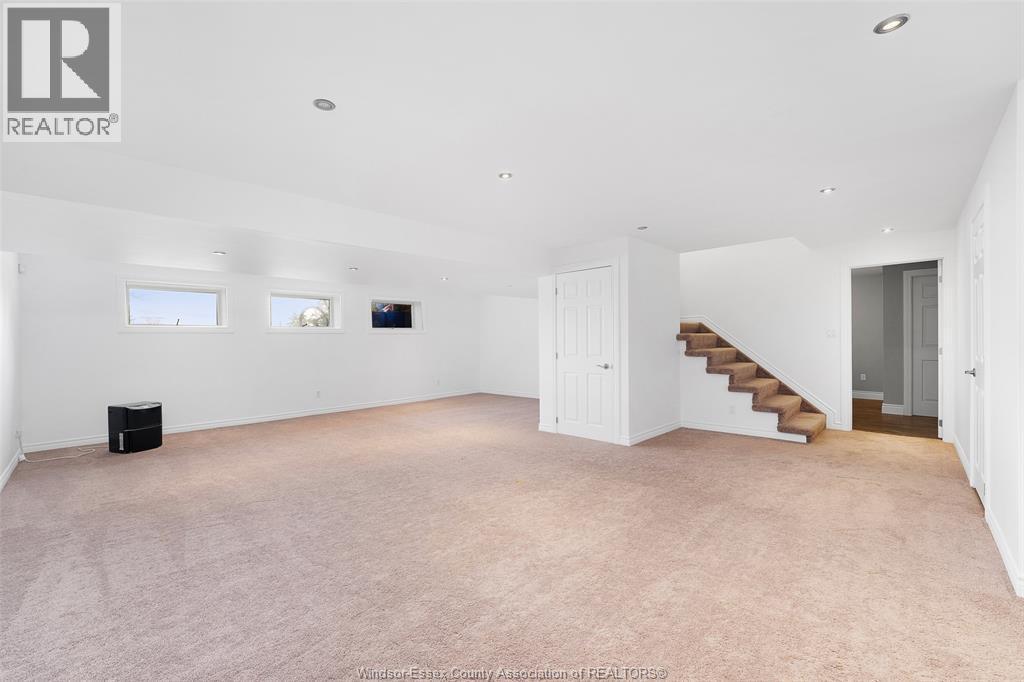 2898 Lakeshore Rd 305, Comber, ON - Indoor Photo Showing Other Room