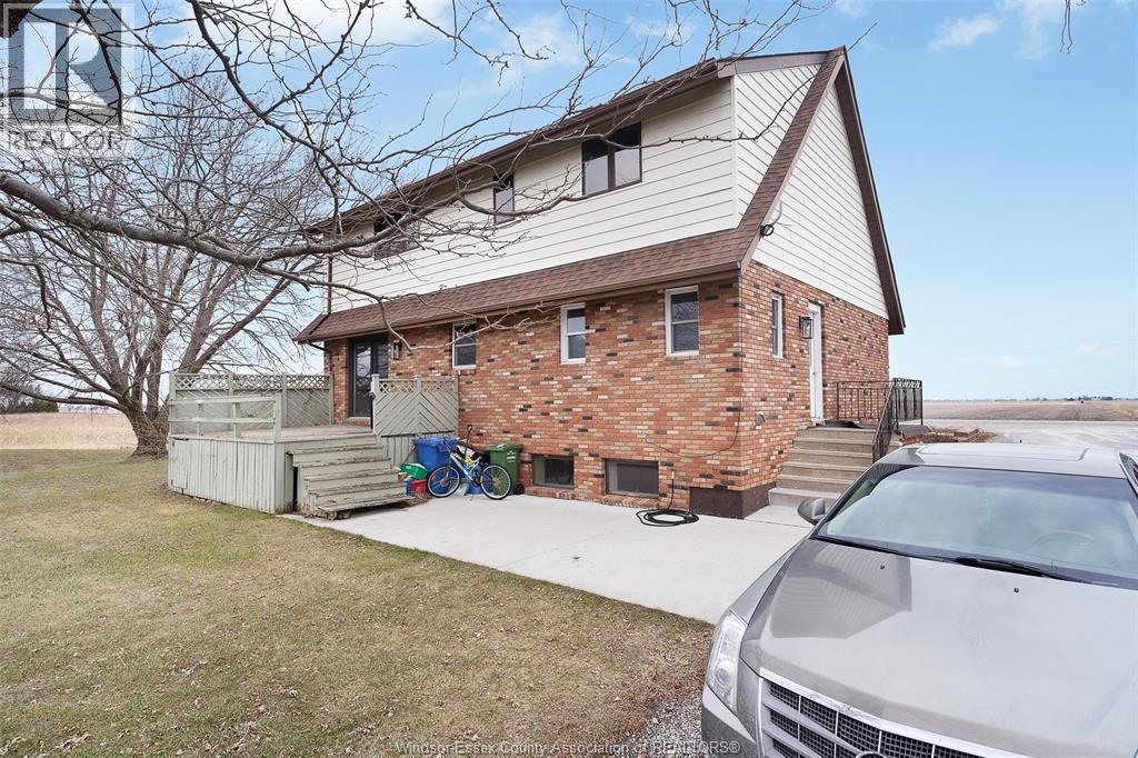 2898 Lakeshore Rd 305, Comber, ON - Outdoor