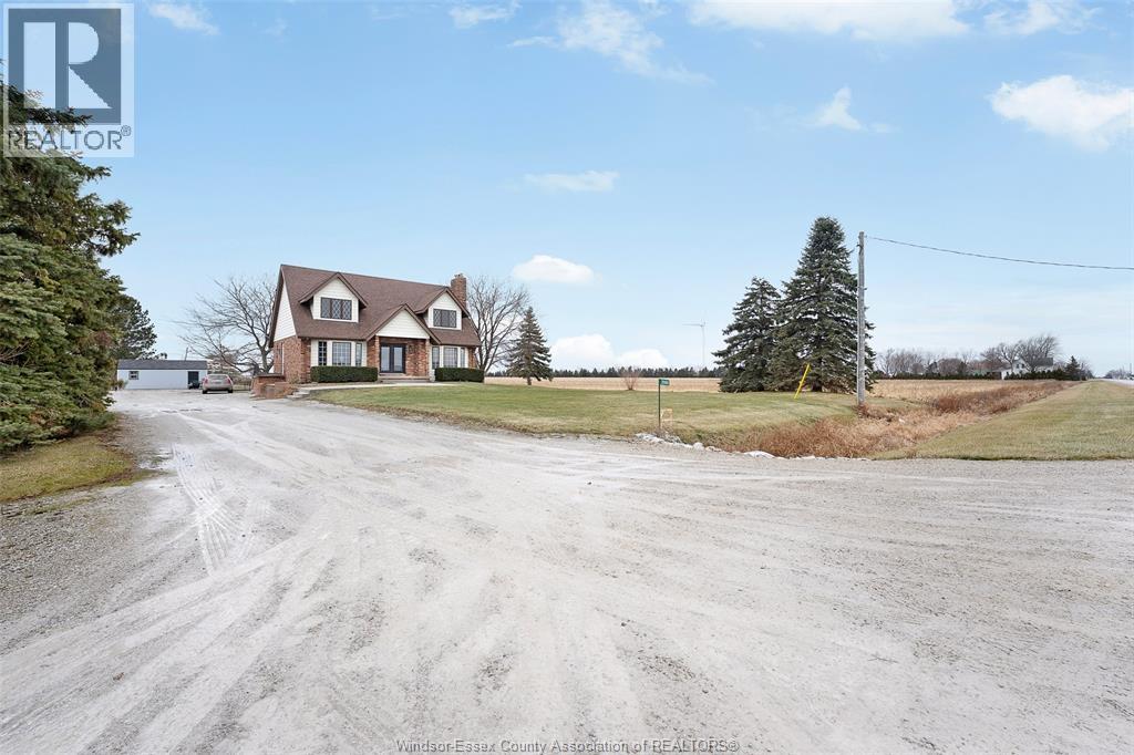 2898 Lakeshore Rd 305, Comber, ON - Outdoor